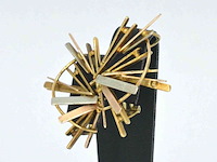 Gouden design oorbellen van anneke schat - afbeelding 5 van  11