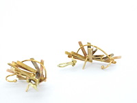 Gouden design oorbellen van anneke schat - afbeelding 10 van  11