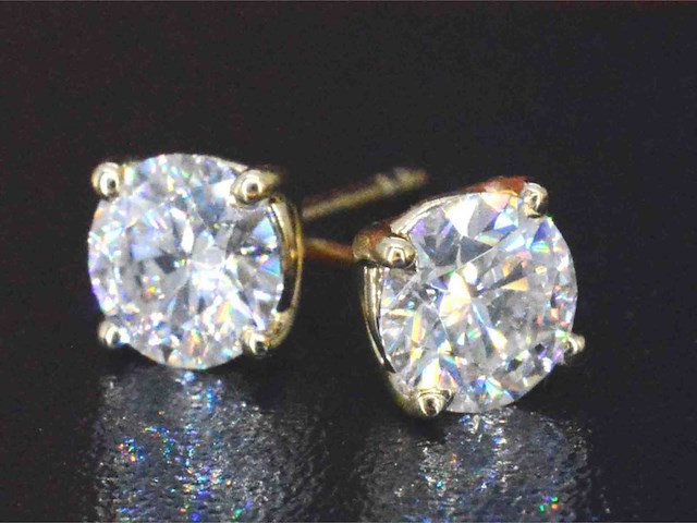 Gouden diamanten oorbellen 2.00 carat - afbeelding 7 van  8