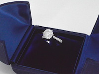 Gouden diamanten solitair ring met een grote diamant van 3.00 carat en kleine diamanten - afbeelding 12 van  12