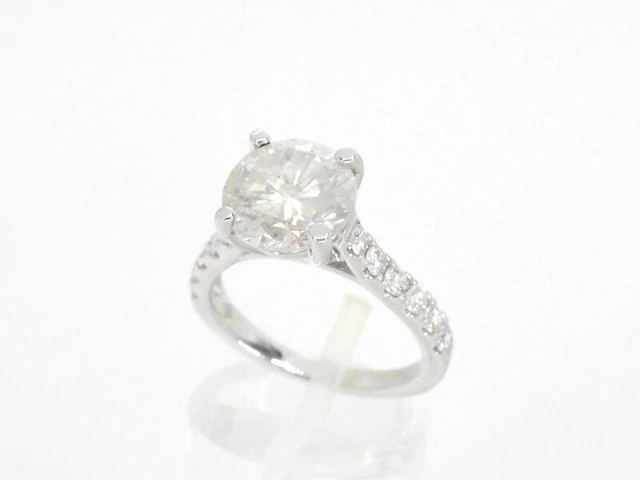 Gouden diamanten solitair ring met een grote diamant van 4.00 carat en kleine diamanten - afbeelding 4 van  7