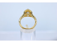 Gouden druppelvormige entourage ring met diamanten - afbeelding 5 van  6
