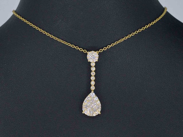 Gouden druppelvormige hanger briljant en princess diamanten - afbeelding 2 van  7