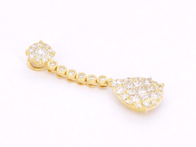 Gouden druppelvormige hanger briljant en princess diamanten - afbeelding 6 van  7