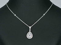 Gouden druppelvormige hanger en collier vol met diamanten - afbeelding 11 van  11