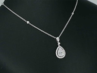 Gouden druppelvormige hanger en collier vol met diamanten - afbeelding 4 van  9