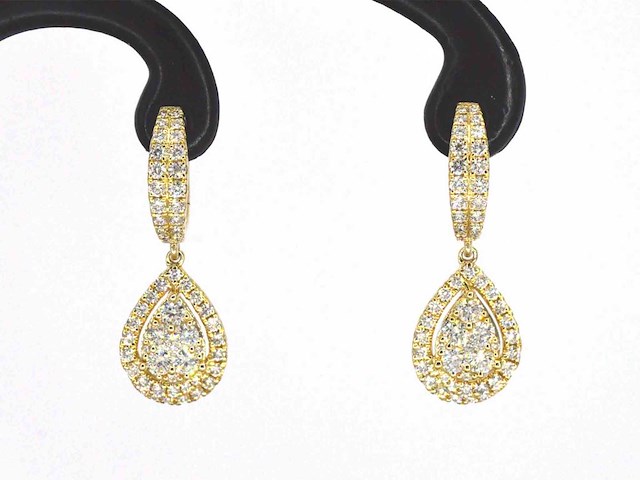 Gouden druppelvormige oorhangers met briljant geslepen diamanten - afbeelding 1 van  10