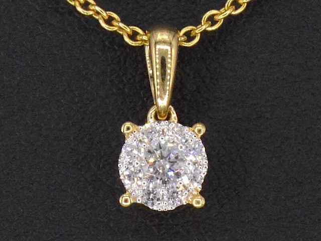 Gouden entourage hanger met briljant geslepen diamanten, excl. ketting - afbeelding 1 van  8