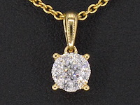 Gouden entourage hanger met briljant geslepen diamanten, excl. ketting - afbeelding 1 van  8