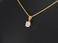 Gouden entourage hanger met briljant geslepen diamanten, excl. ketting - afbeelding 3 van  8
