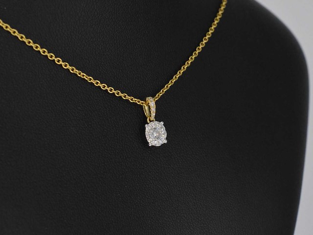 Gouden entourage hanger met briljant geslepen diamanten - afbeelding 5 van  5