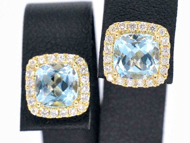 Gouden entourage oorbellen met grote topazen en diamanten - afbeelding 1 van  10