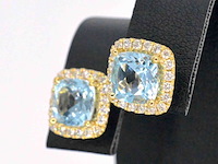 Gouden entourage oorbellen met grote topazen en diamanten - afbeelding 4 van  10