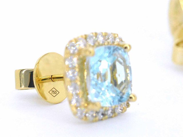 Gouden entourage oorbellen met grote topazen en diamanten - afbeelding 9 van  10