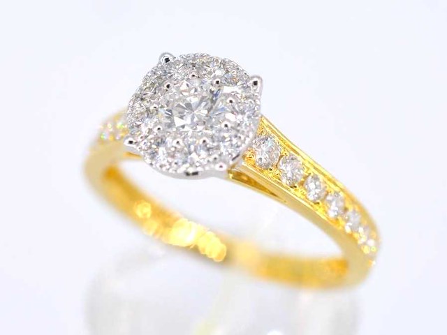 Gouden entourage ring met briljant geslepen diamanten 1.00 carat - afbeelding 5 van  7