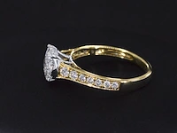 Gouden entourage ring met briljant geslepen diamanten van 1.00 carat - afbeelding 2 van  6