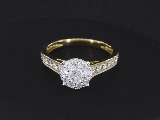 Gouden entourage ring met briljant geslepen diamanten van 1.00 carat - afbeelding 4 van  6