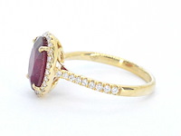 Gouden entourage ring met diamanten en robijn - afbeelding 4 van  8