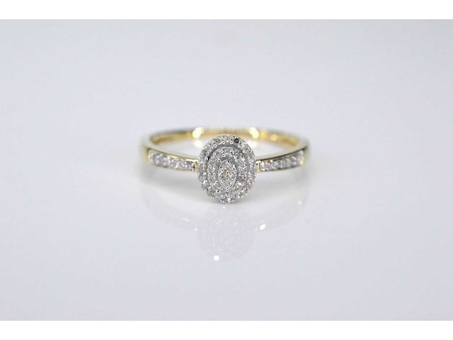 Gouden entourage ring met diamanten - afbeelding 4 van  6