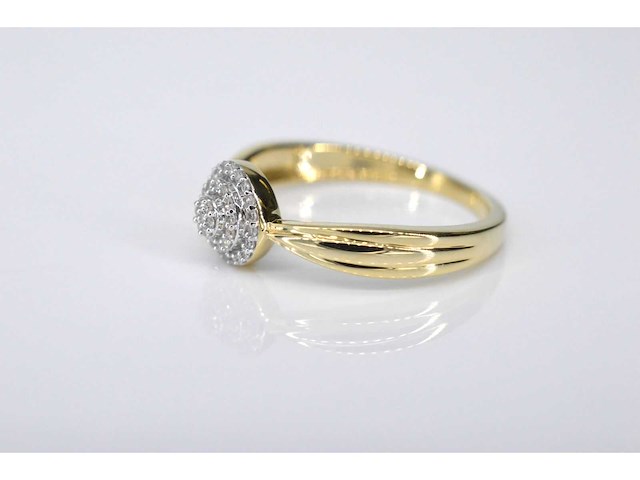 Gouden entourage ring met diamanten - afbeelding 5 van  6