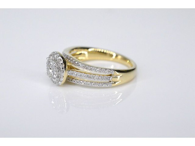 Gouden entourage ring met diamanten - afbeelding 4 van  5