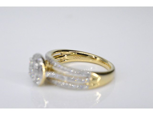 Gouden entourage ring met diamanten - afbeelding 5 van  5