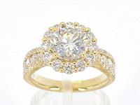 Gouden entourage ring met een 2.00 carat briljant geslepen middensteen - afbeelding 1 van  9