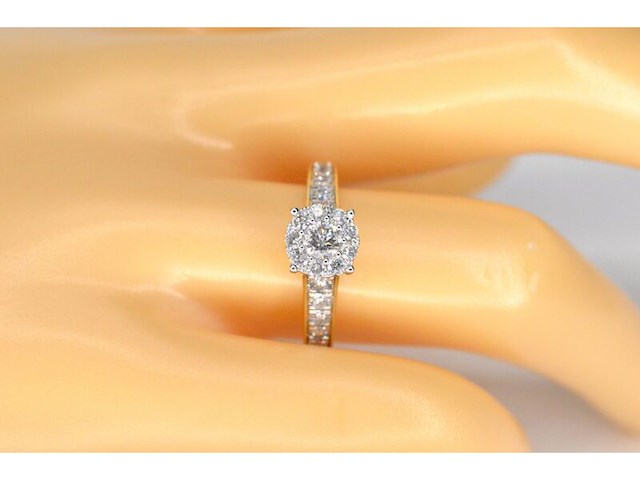 Gouden entourage ring met natuurlijke diamanten - afbeelding 2 van  7