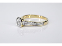 Gouden entourage ring met natuurlijke diamanten - afbeelding 4 van  7