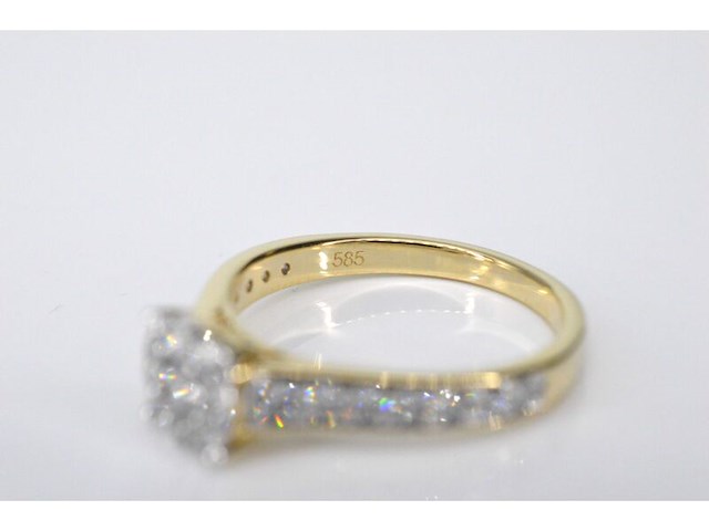 Gouden entourage ring met natuurlijke diamanten - afbeelding 5 van  7