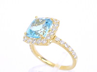 Gouden entourage ring met natuurlijke topaas en diamanten - afbeelding 5 van  11