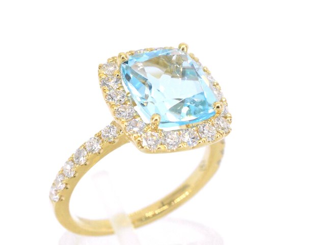 Gouden entourage ring met natuurlijke topaas en diamanten - afbeelding 6 van  11