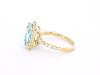 Gouden entourage ring met natuurlijke topaas en diamanten - afbeelding 7 van  11