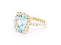 Gouden entourage ring met natuurlijke topaas en diamanten - afbeelding 10 van  11