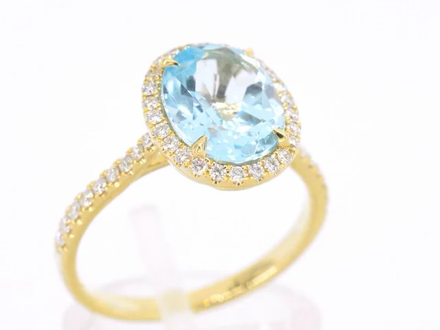 Gouden entourage ring met ovaal geslepen topaas - afbeelding 6 van  11