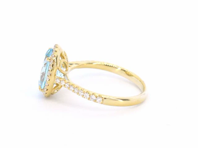 Gouden entourage ring met ovaal geslepen topaas - afbeelding 7 van  11