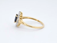 Gouden entourage ring met saffier en briljanten - afbeelding 7 van  11