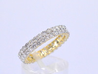 Gouden eternity ring met diamanten - afbeelding 5 van  9