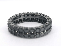 Gouden eternity ring met zwarte diamanten - zwart rhodium - afbeelding 6 van  7