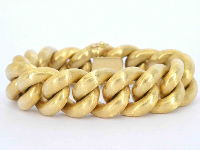 Gouden gevlochten armband - afbeelding 1 van  9