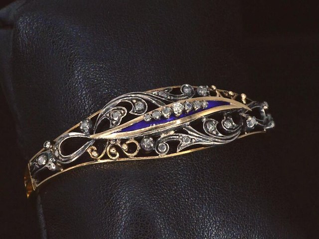 Gouden hand gemaakte armband met roos geslepen diamanten en emaille, zeer vintage - afbeelding 1 van  8