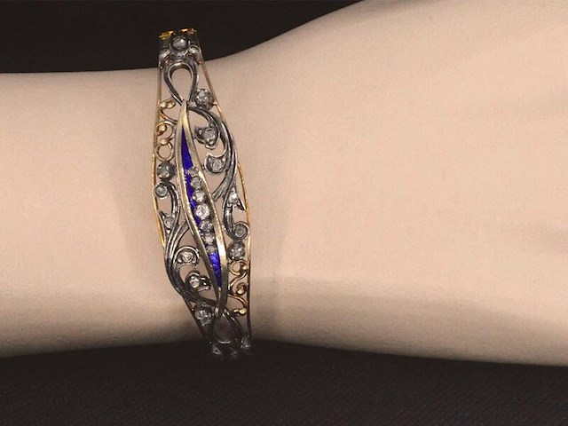 Gouden hand gemaakte armband met roos geslepen diamanten en emaille, zeer vintage - afbeelding 2 van  8