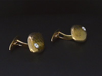 Gouden handgemaakte manchetknopen met diamanten - afbeelding 4 van  5