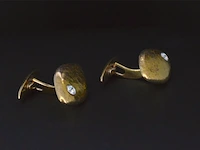 Gouden handgemaakte manchetknopen met diamanten - afbeelding 4 van  5