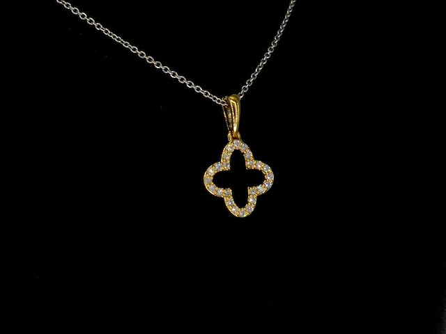 Gouden hanger in klaver vier vorm met diamanten, excl. ketting - afbeelding 5 van  10