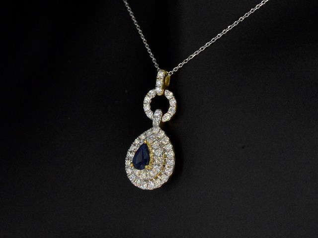 Gouden hanger met diamanten en een saffier in druppelvorm - afbeelding 3 van  9