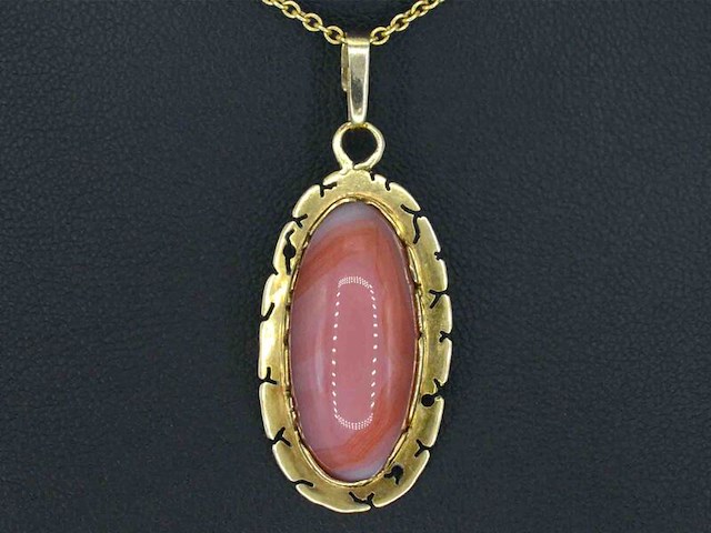 Gouden hanger met edelsteen - afbeelding 1 van  9