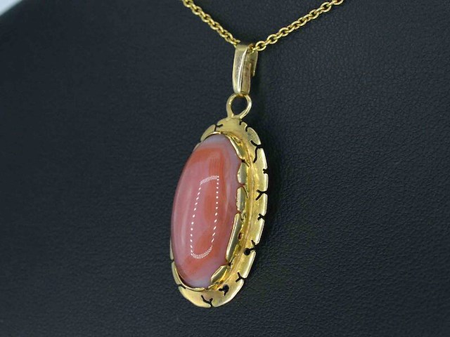 Gouden hanger met edelsteen - afbeelding 3 van  9