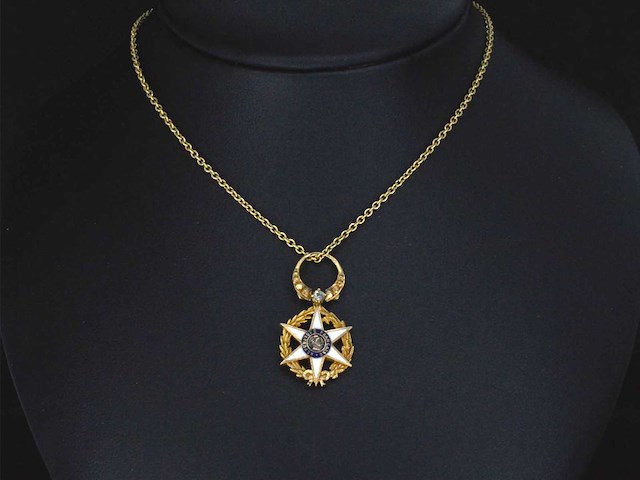 Gouden hanger (the order of agricultural merit 1883) met diamant - afbeelding 2 van  6