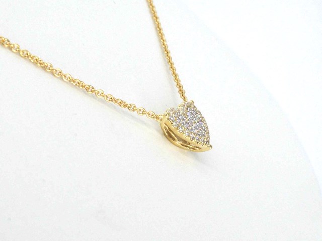 Gouden hartvormige hanger en collier vol met diamanten - afbeelding 6 van  12